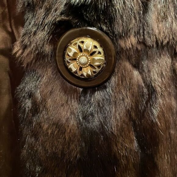 Vintage 1940’s Fur Brown and Black Fur Coat - Picture 2 of 15